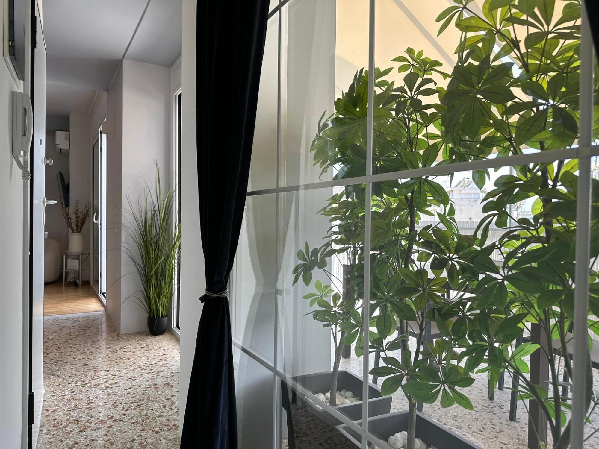 R1 Blue Paradise Private Terrace Jacuzzi * Athen
